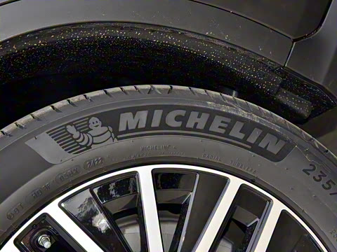 2023�� GLC 260 4MATIC ����SUV