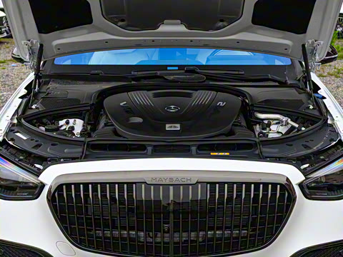 2025�� �Ŀ� S 680 4MATIC ��ҹ��