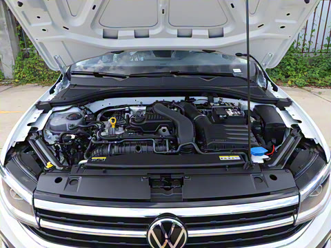 2025�� �Ŀ� 300TSI DSG���а�