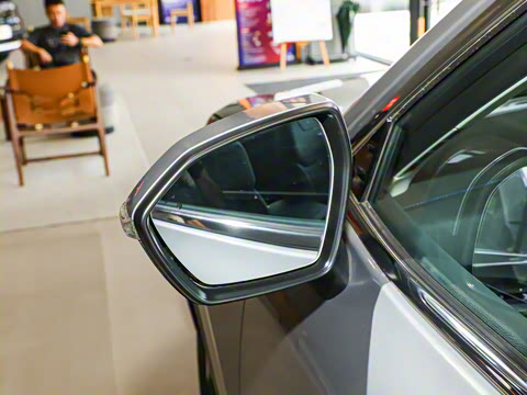 2025�� EcoBoost 170 ������