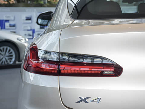 2021�� �Ŀ� xDrive 25i M�˶���ҹ��װ