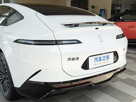 2025�� �Ŀ� Ultra���̰�