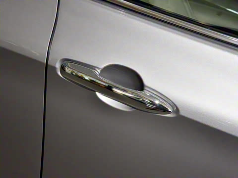 2023�� 2.0L XLE������