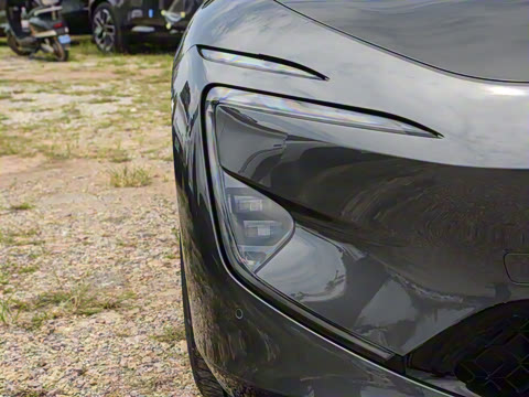 2025�� �Ŀ� Max���̰�