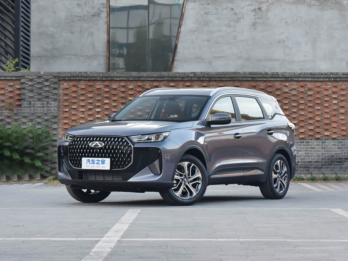 Chery 7 PLUS — 2025 (2025)
