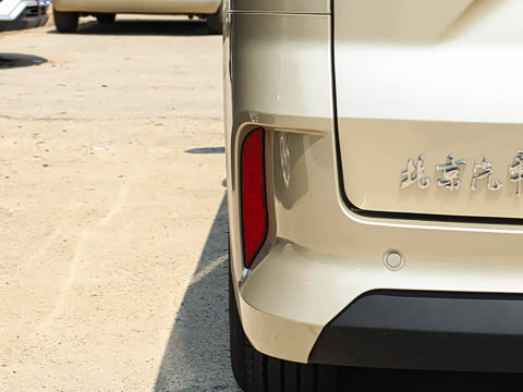 2025�� 2.0L �ֶ���������� 7��