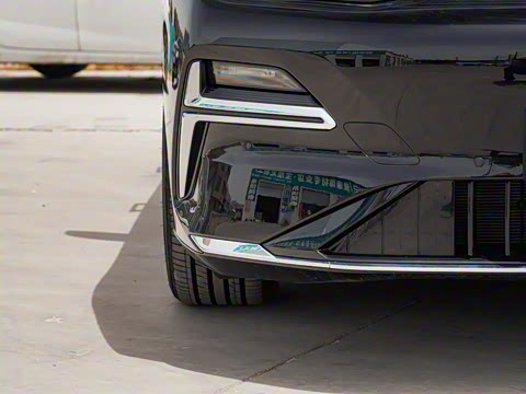 2025�� 130km EM-i ������