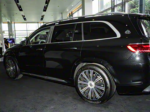 2025�� GLS 600 4MATIC ���ְ�