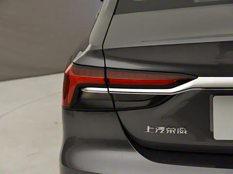 2020�� 300TGI �Զ�ˬ����Ļ�Ǽ�Supreme��