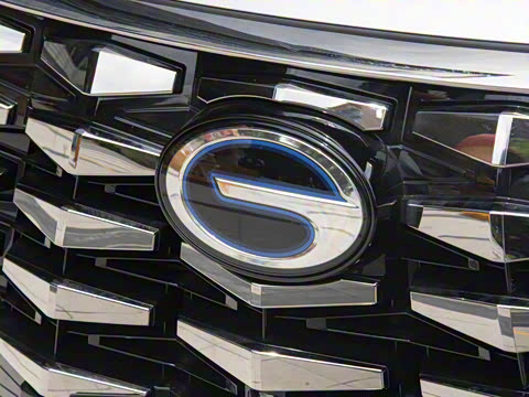 2025�� Ǭ��ϵ�� Ultra ͷ�Ȳ�