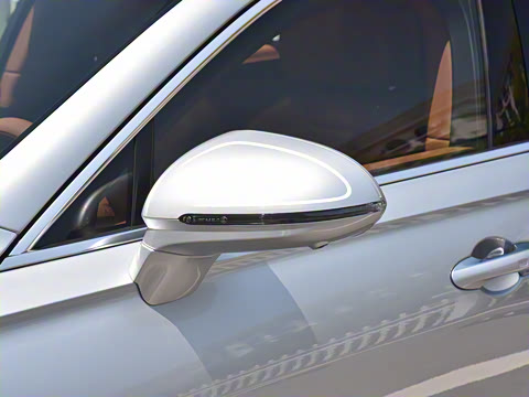 2026�� 4.0T V8 Mulliner