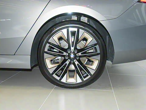 2025�� 530Li ������ ������װ