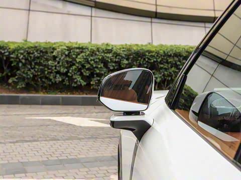 2025�� 2.0T ̽����