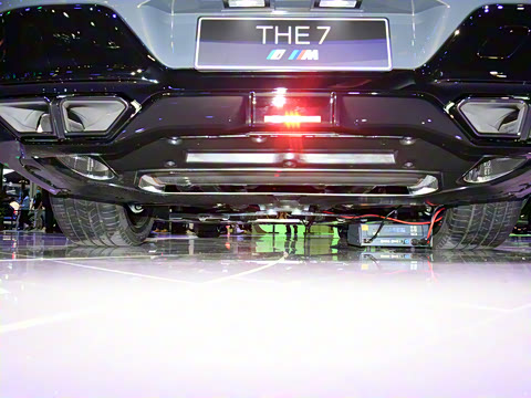 2023�� M760Le xDrive