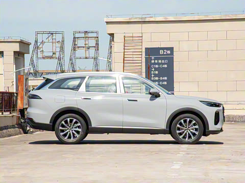 2025�� 2.0T ��������� 5��