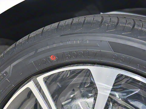 2026�� ��4�� 400������ 1.5L CVT׿Խ��