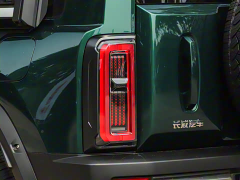 2025�� 2.0T 4WD Ultra