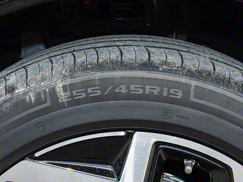 2025�� PRO 380TSI ���� R-Line �����