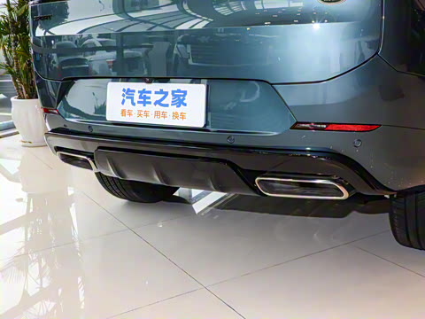 2025�� 400PS Dynamic HSE