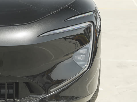 2025�� �Ŀ� Max�����