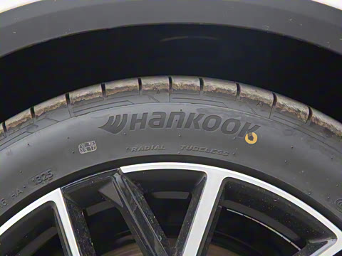 2025�� 560MAX 185kW