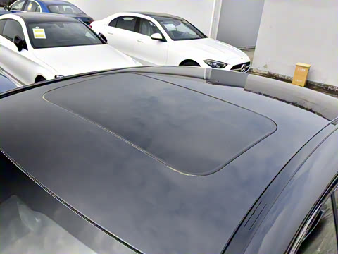 2023�� GLC 260 4MATIC ����SUV