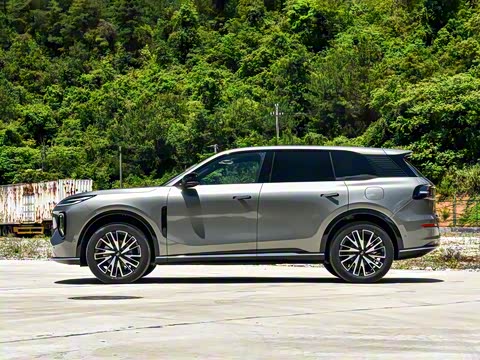 2025�� 215�콢��