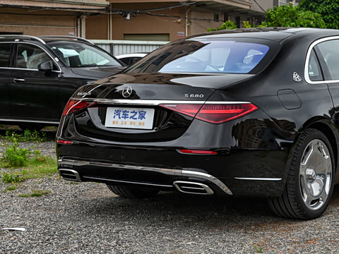 2025�� �Ŀ� S 680 4MATIC