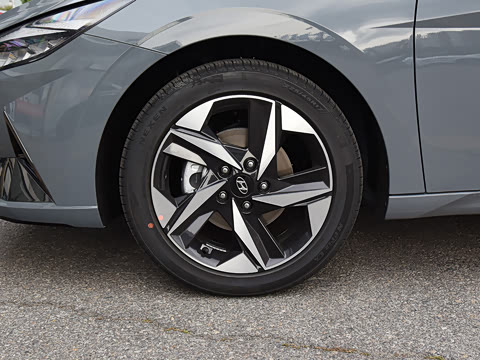 2021�� 1.5L CVT TOP�콢��