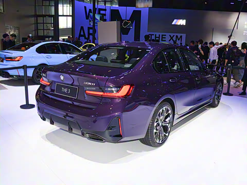 2025�� 330i 50����������