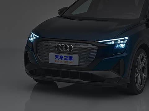 2023�� 50 e-tron quattro ��ҫ�� ������װ