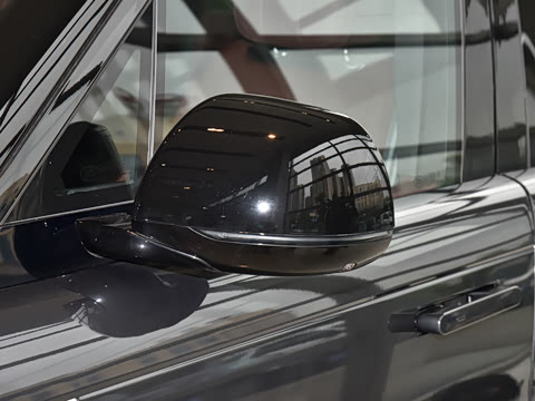 2025�� 3.0 L6 400PS �����ӳ���