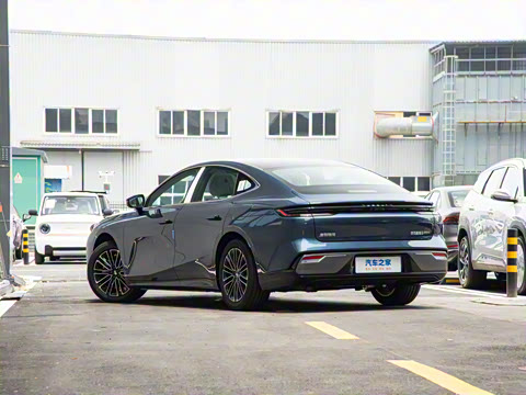 2025�� 130km EM-i ������