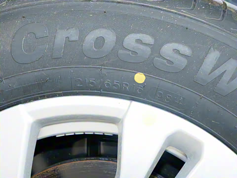 2025�� 1.5L �ֶ�׿Խ��