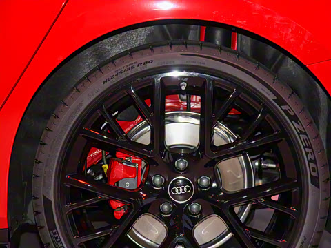 2026�� TFSI quattro 150kW �׷�������