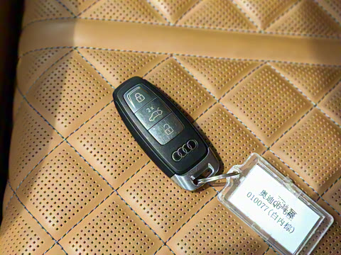 2023�� 50 TFSI quattro ������ ������װ