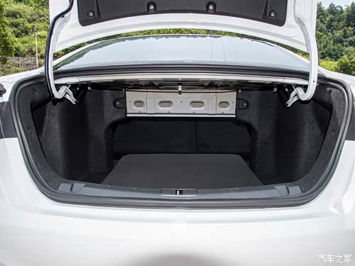 广州叫你换车啦吉利几何a续真续航