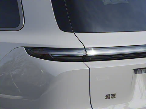 2025�� Ultra ���ܻ��°�