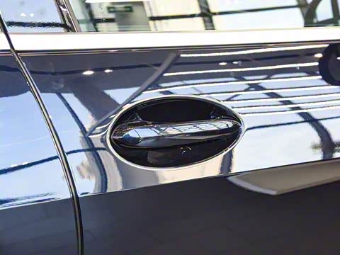 2020�� xDrive45e M�˶���װ