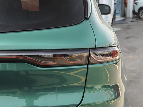 2024�� 2.0T 268HP AWD Veloce������