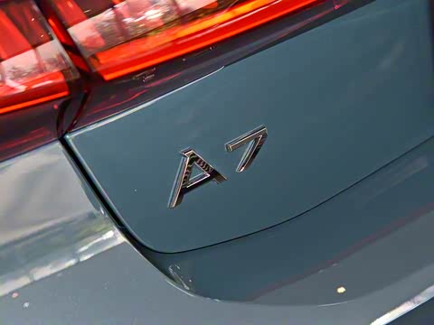 2020�� 40 TFSI ������