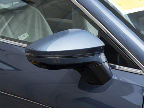 2025�� 130km EM-i ������