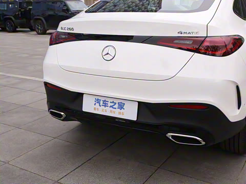 2025�� �Ŀ� GLC 260 4MATIC ����SUV