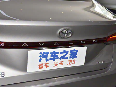 2023�� 2.0L XLE������