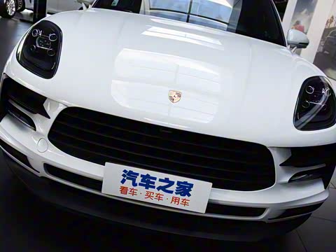 2018�� Macan 2.0T