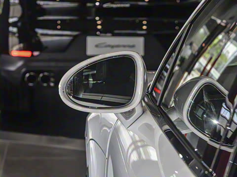 2025�� Macan 2.0T ���ΰ�