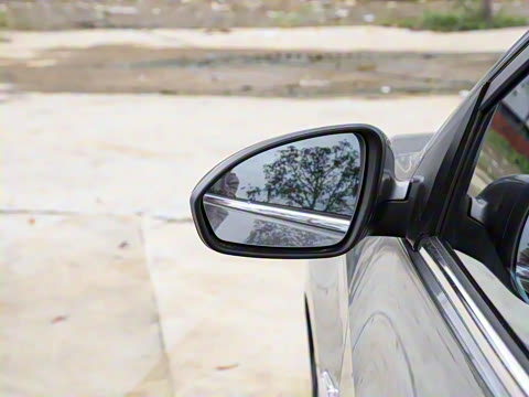 2022�� 320 �Զ������촰��