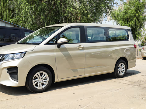 2025�� 2.0L �ֶ���������� 7��