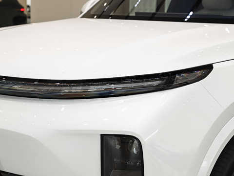 2025�� Ultra ���ܻ��°�