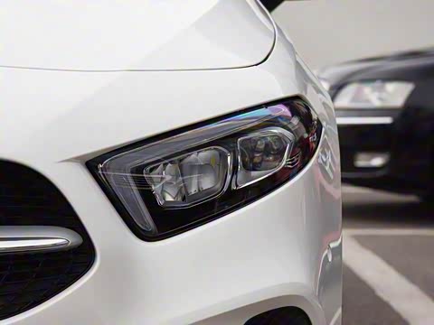 2019�� A 200 ������